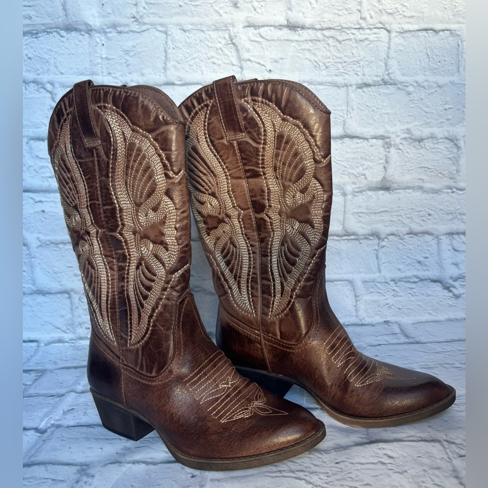 Women's Legend Cowboy Boot NWOT